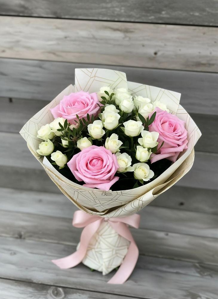 Букет цветов из: Розы в Захарово Одинцовского района