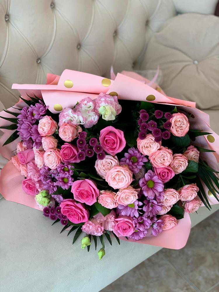 Букет цветов из: Хризантемы, Розы и Лизиантусы в Захарово Одинцовского района