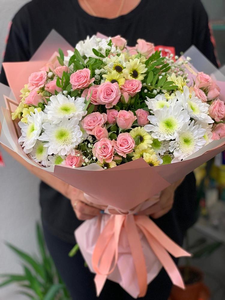 Букет цветов из: Розы и Хризантемы в Захарово Одинцовского района