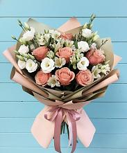 Букет цветов из:  Розы, Альстромерии и Лизиантусы в Захарово Одинцовского района