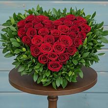 Цветочная композиция из Розы в виде сердца в Захарово Одинцовского района