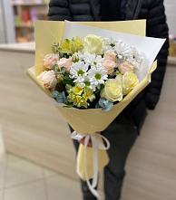 Букет цветов из:  Альстромерии, Розы и Хризантемы в Захарово Одинцовского района