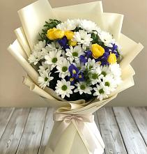 Букет цветов из:  Ирисы, Хризантемы и Розы #REPLACE_PRED# Захарово Одинцовского района