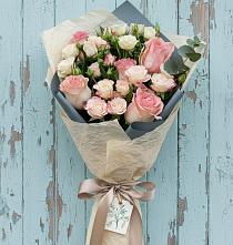Букет цветов из:  Розы в Захарово Одинцовского района