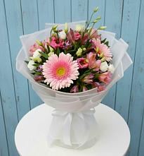 Букет цветов из:  Герберы, Альстромерии и Лизиантусы в Захарово Одинцовского района