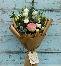 Букет цветов из:  Розы и Лизиантусы в Захарово Одинцовского района